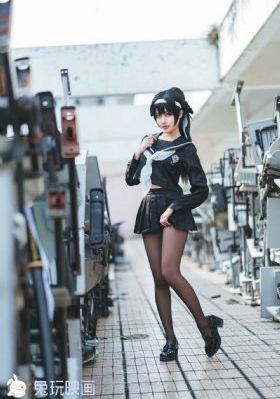 金牌客服董董恩