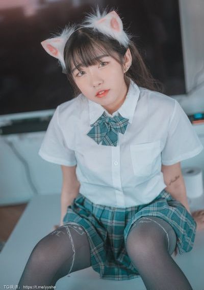 撕开她的乳罩慢慢揉捏韩国视频